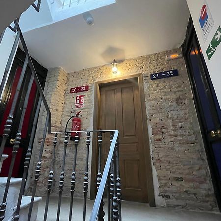 ולנסיה Kiwi Rooms Auto Check-In מראה חיצוני תמונה